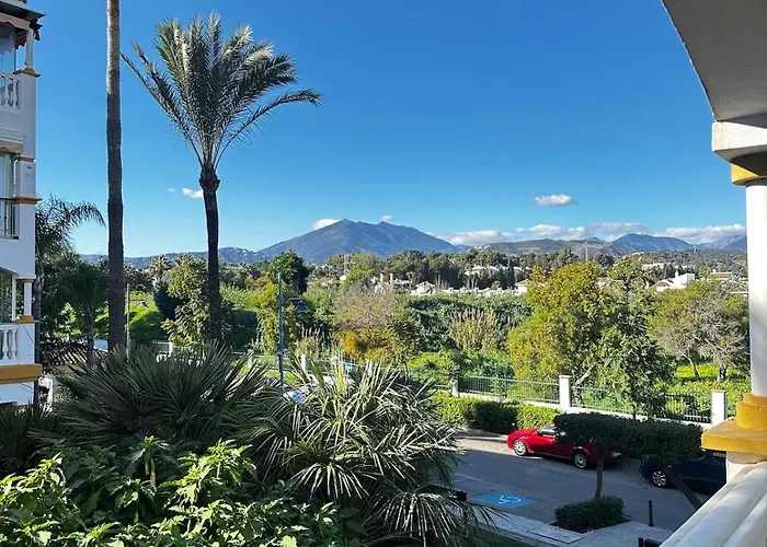 Spacious Near Puerto Banus *